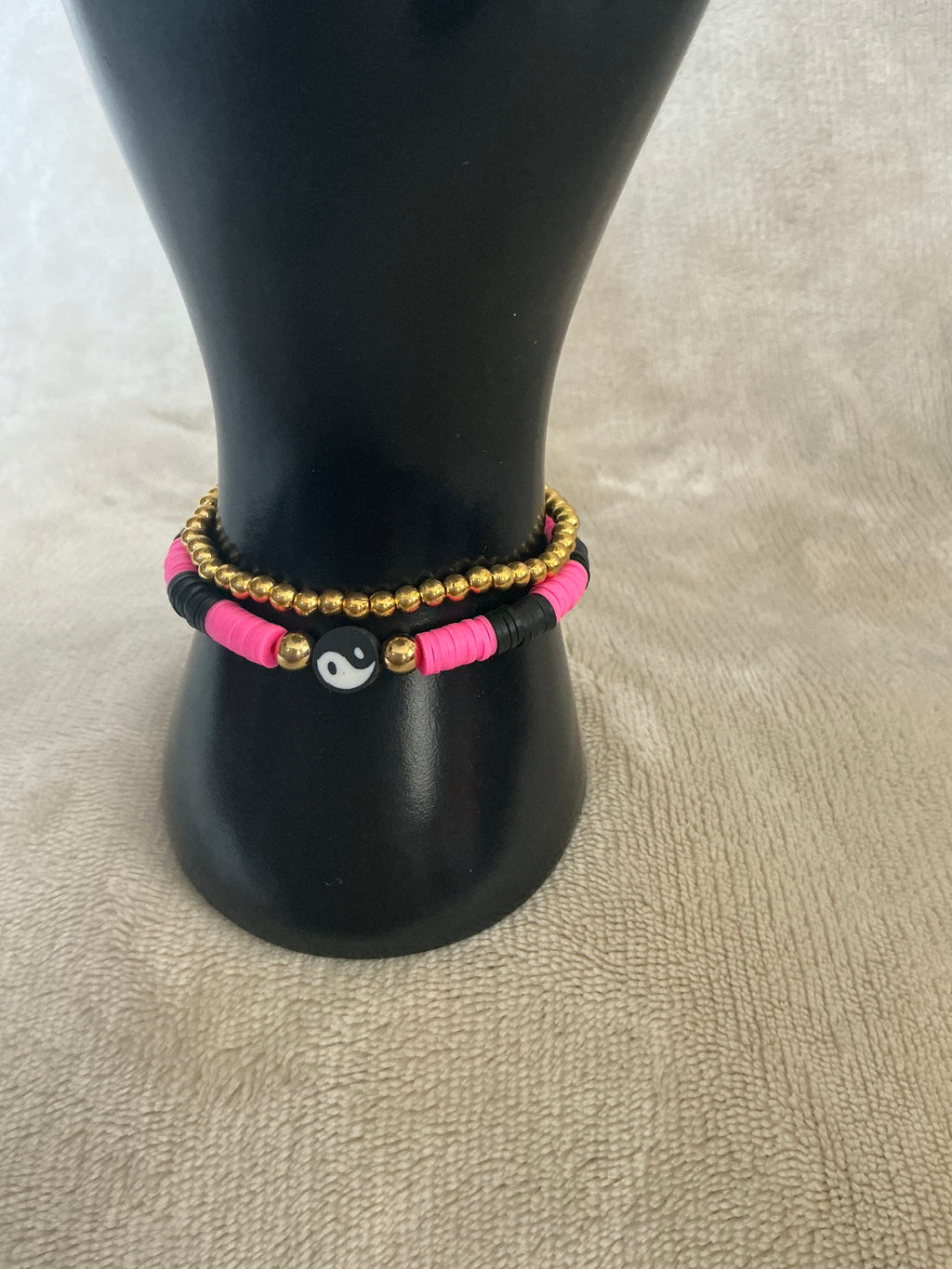 Yin Yang Neon Pink & Gold Bracelet Set