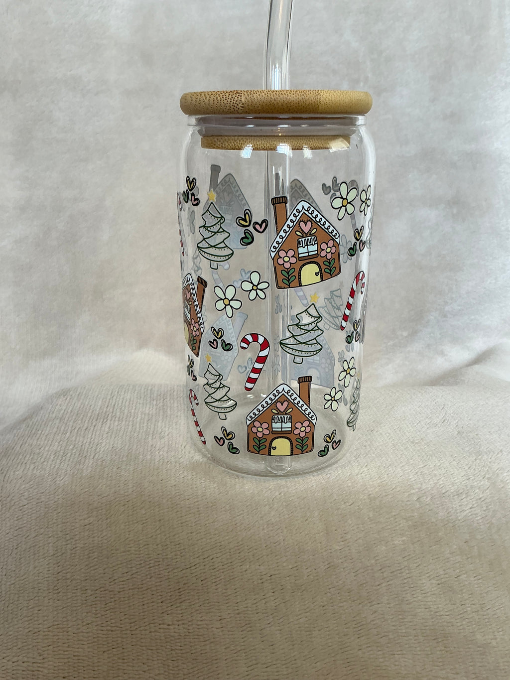 🏡🎀 Gingerbread Village Christmas Glass Tumbler