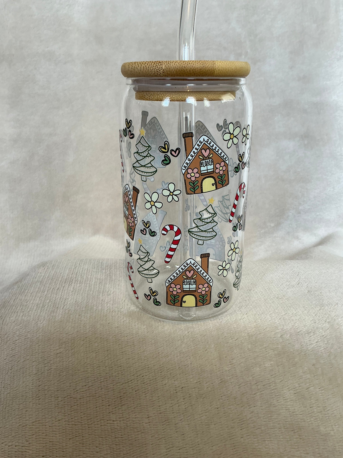 🏡🎀 Gingerbread Village Christmas Glass Tumbler