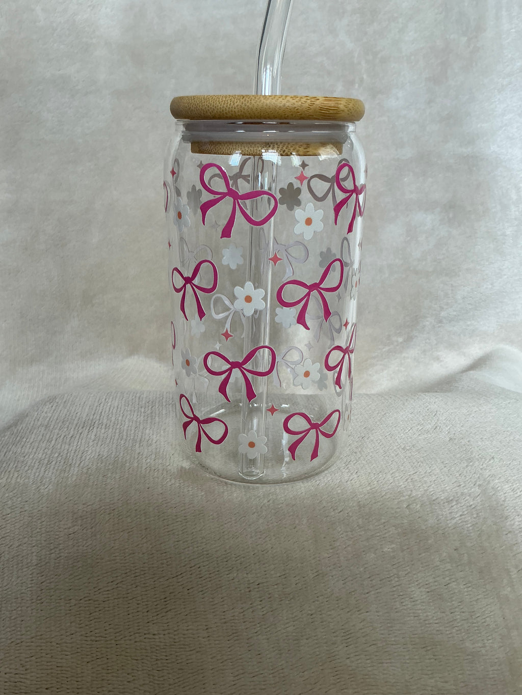 🎀🌸 Coquette Pink Bows & Daisies Glass Tumbler