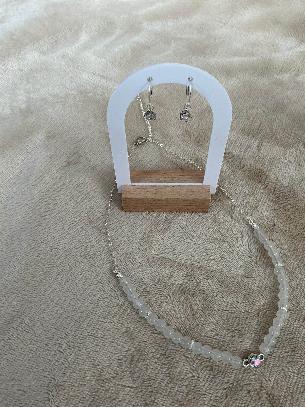 Frosted Clear Bead Jewellery Set – Necklace & Earrings