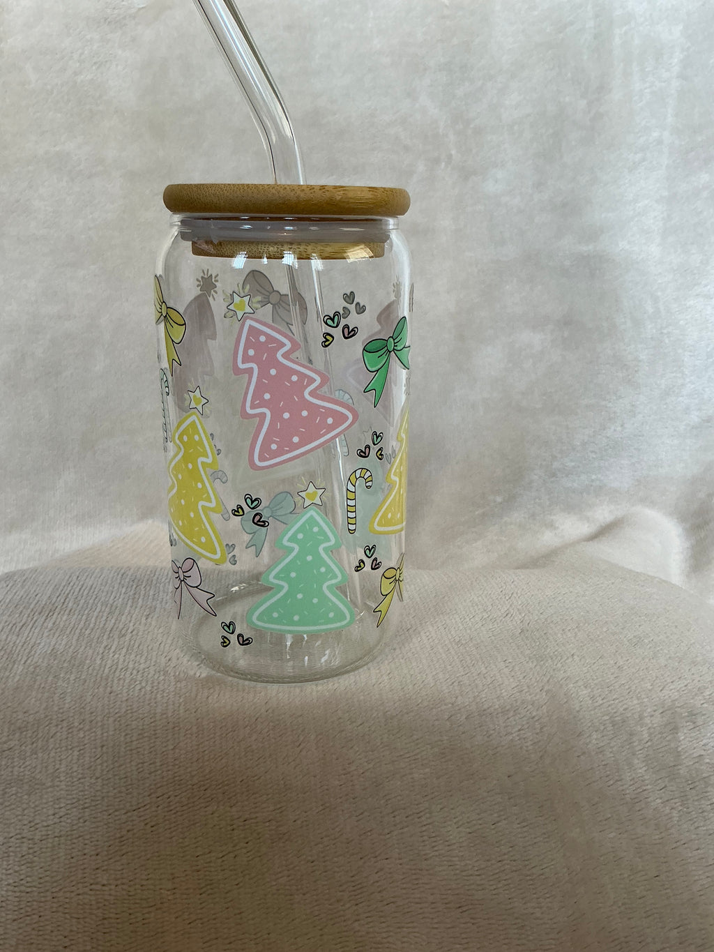 🎄 Pastel Christmas Tree Glass Tumbler