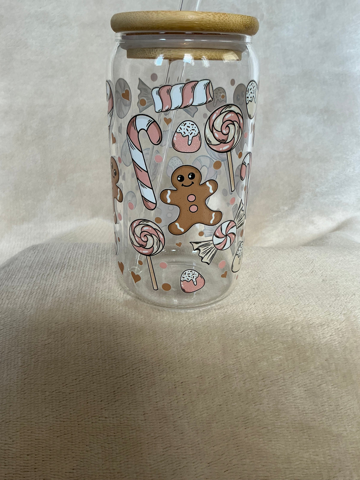 🍬 Gingerbread & Sweet Treats Christmas Glass Tumbler